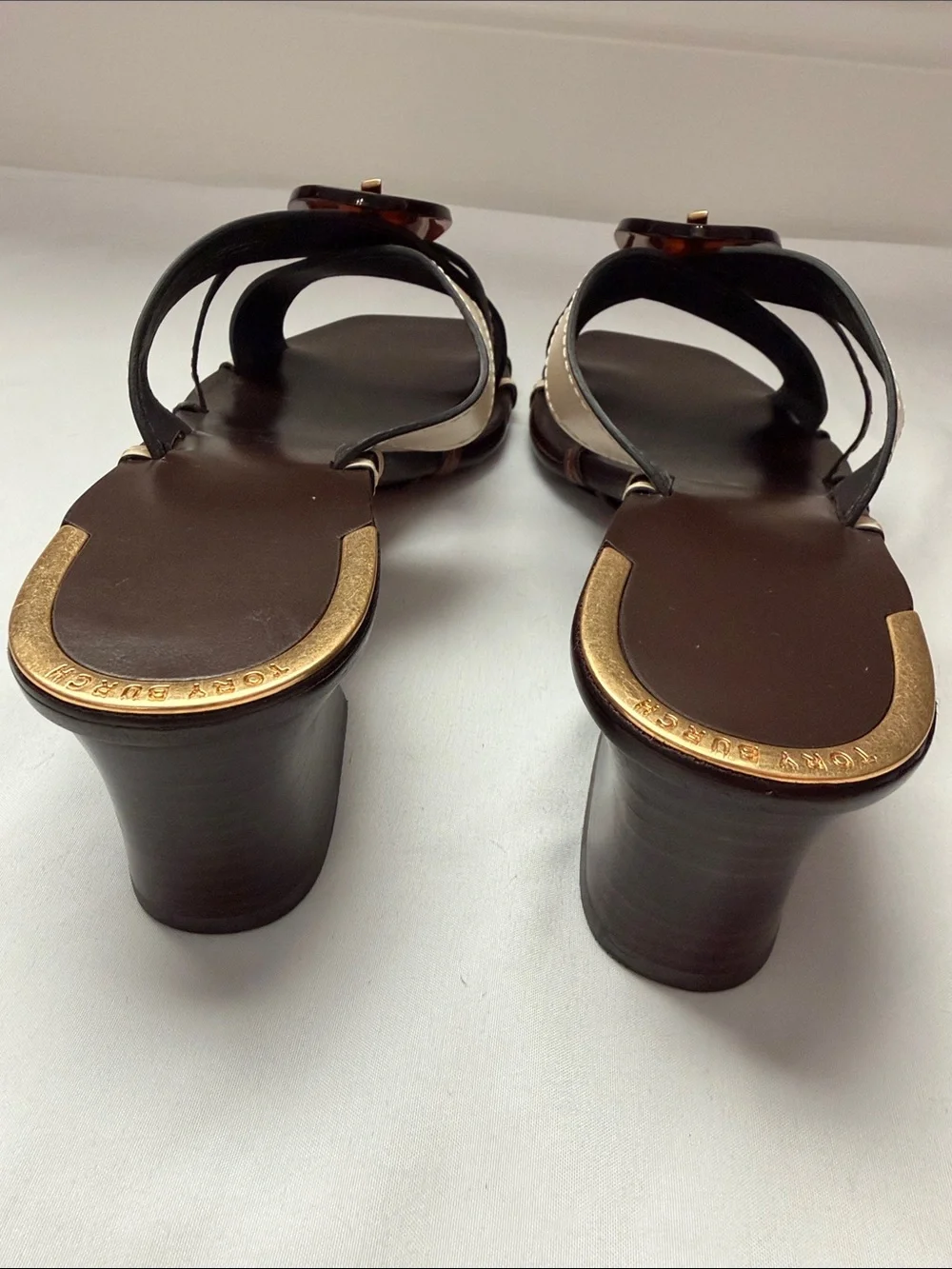 TORY BURCH KNOTTED HEELED MULE SANDAL. Size 8.5. Never worn.